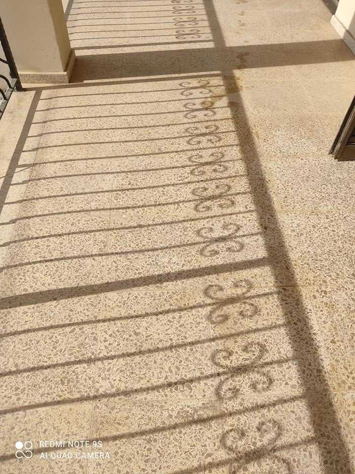 Lefkoşa mermer cilalama uygulaması, parlak ve temiz mermer zemin görünümü, KKTC mermer silim, KKTC beton silim, Kıbrıs mermer silim, Kıbrıs beton silim ve beton cilalama uygulaması